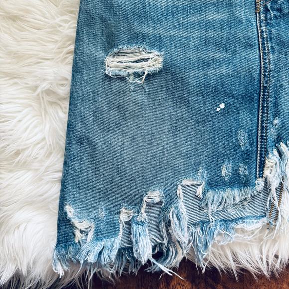 R13 Asymmetrical Distressed Skirt in Jasper Wash Size 25 - Picture 7 of 14